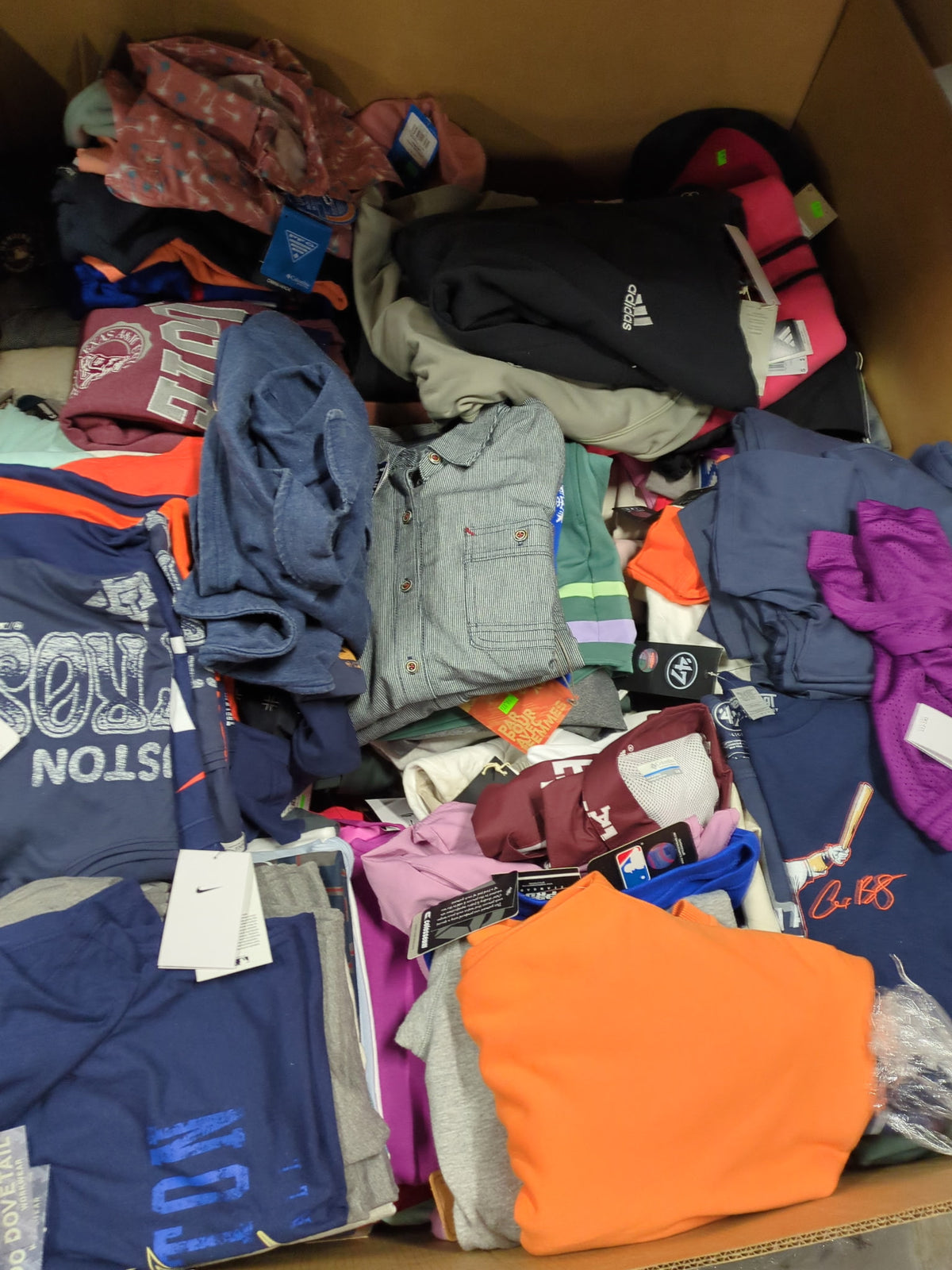 Name-Brand APPAREL Pallet