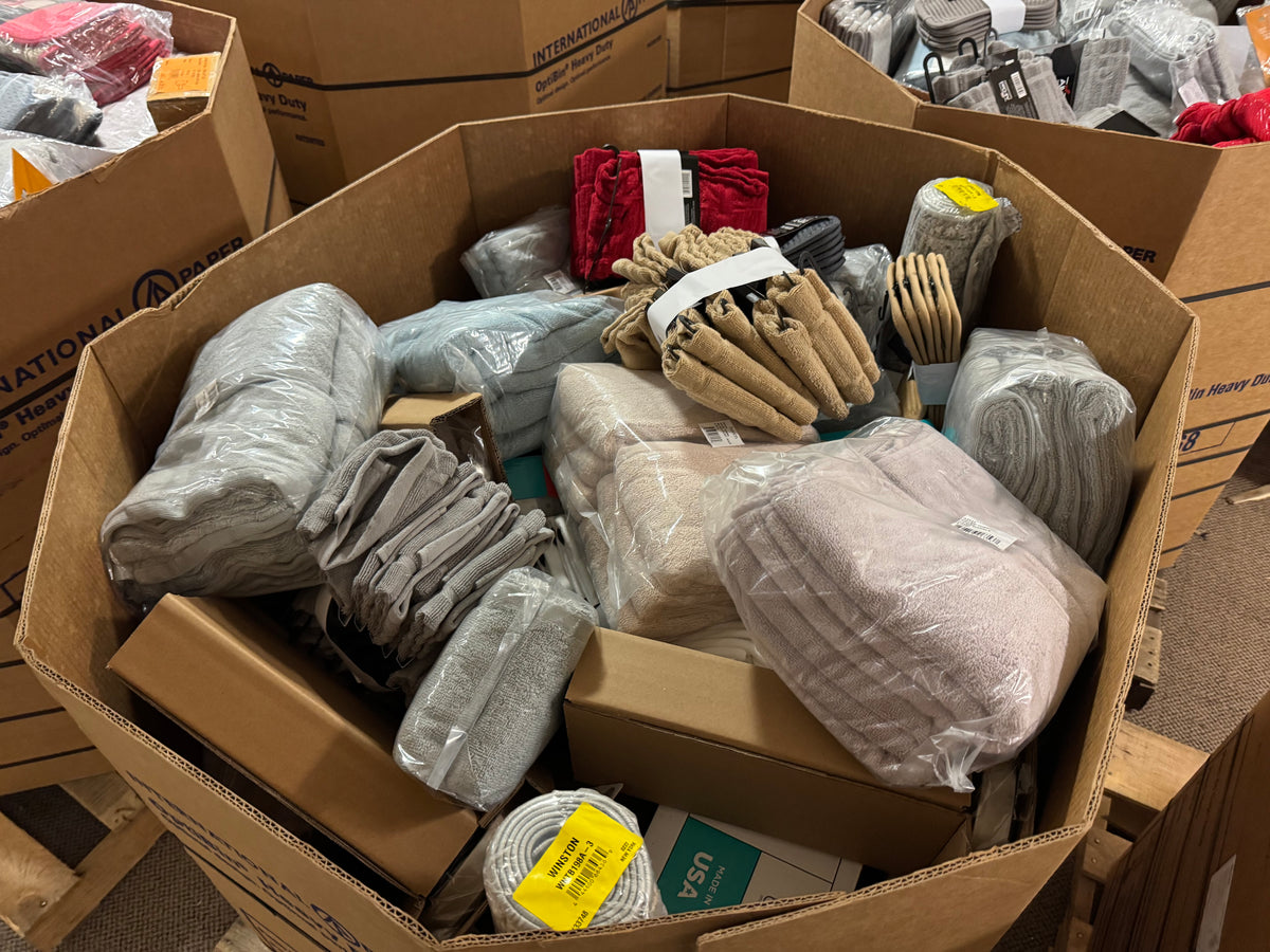 Bed, Bath & Beyond Truckload - BRAND NEW Merchandise