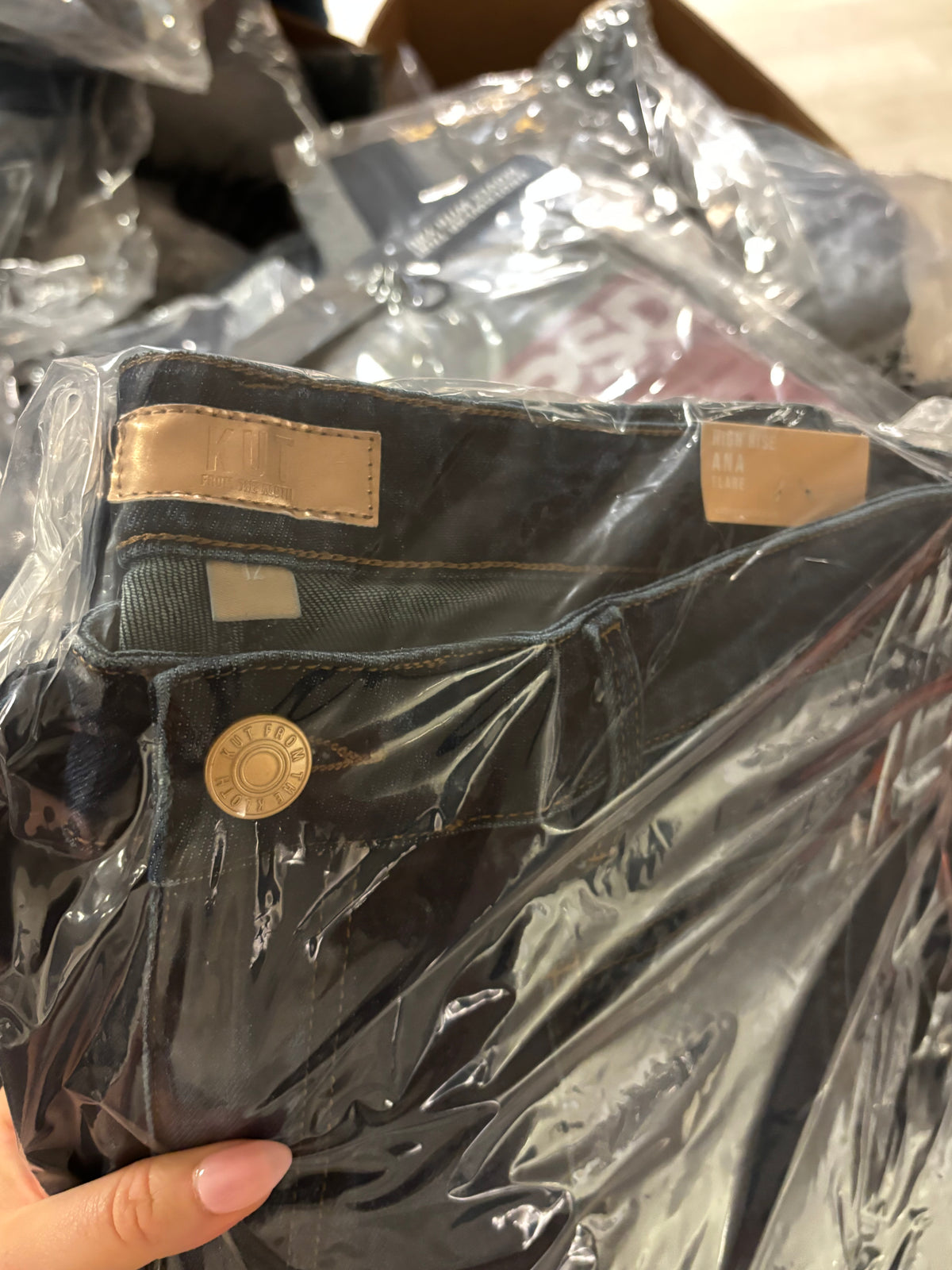 Name-Brand APPAREL Pallet